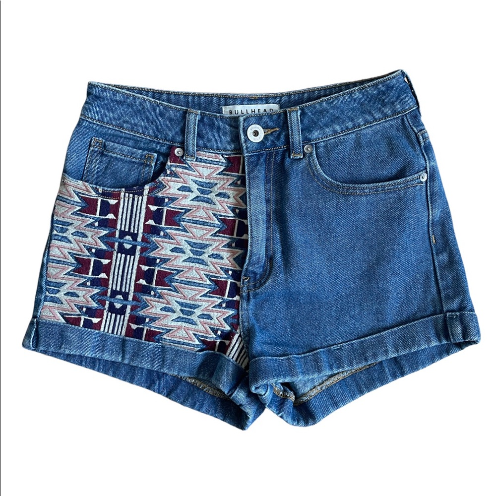 Bullhead denim embroidered short, size 5.